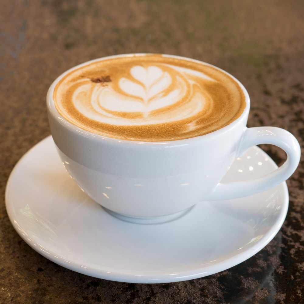 CBD im Kaffee – mehr als ein Trend, eine perfekte Balance zwischen Energie und Entspannung.